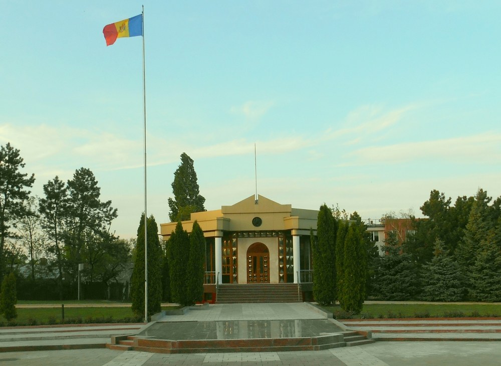 Memorial 4